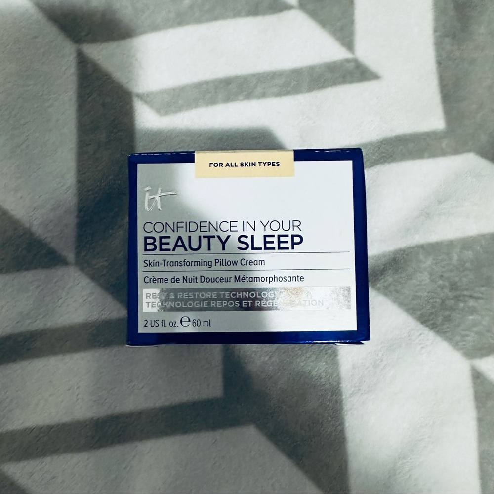 IT Cosmetics Confidence in your beauty sleep cream